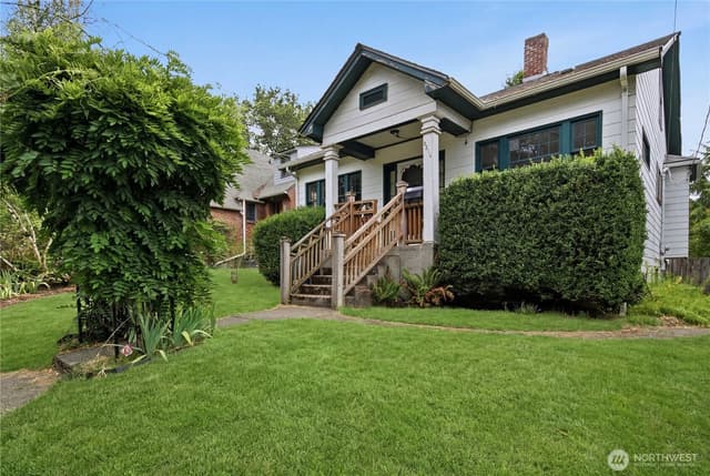Property photo for 5214 35th Avenue NE, Seattle