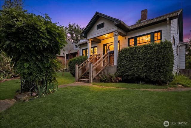 Property photo for 5214 35th Avenue NE, Seattle photo 2
