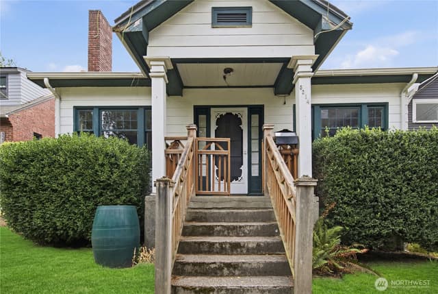 Property photo for 5214 35th Avenue NE, Seattle photo 3