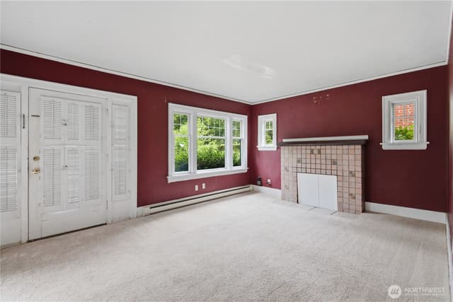 Property photo for 5214 35th Avenue NE, Seattle photo 5