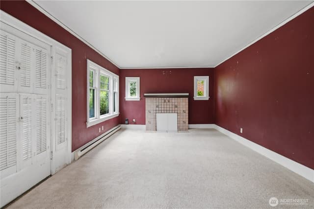 Property photo for 5214 35th Avenue NE, Seattle photo 4