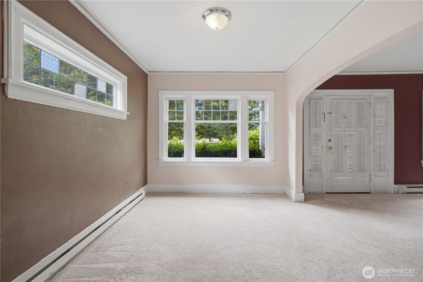 Property photo for 5214 35th Avenue NE, Seattle photo 8