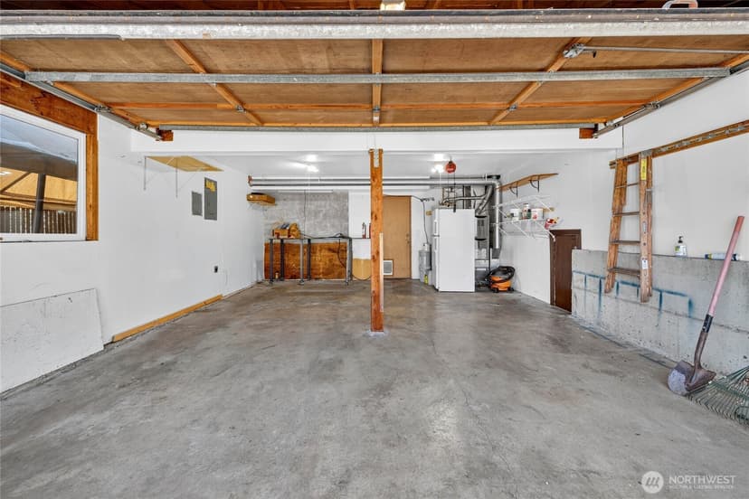 Property photo for 2412 U Street NW, Auburn photo 30