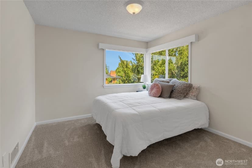 Property photo for 3909 SW Stevens Street, Seattle photo 12