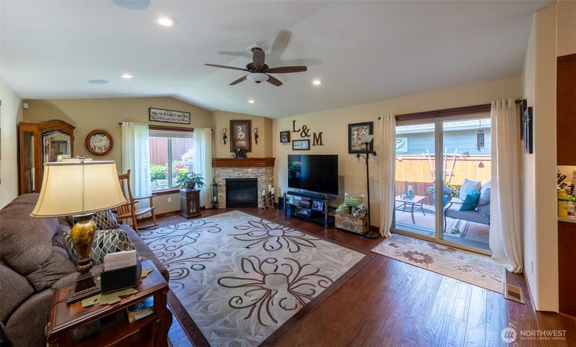 Property photo for 10908 24th Drive SE, Everett photo 15