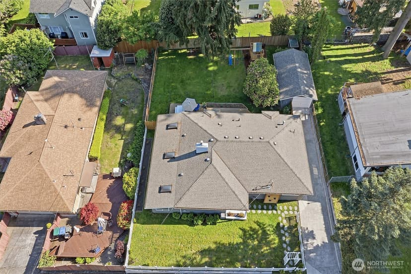 Property photo for 1216 118th Place SE, Everett photo 34