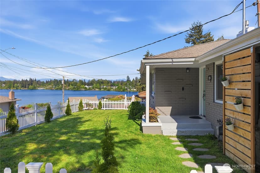 Property photo for 1216 118th Place SE, Everett