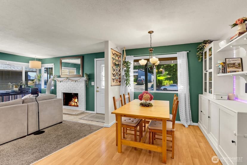 Property photo for 17532 24th Avenue SE, Bothell photo 9