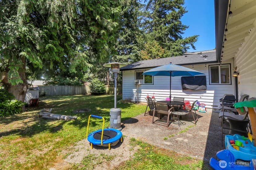 Property photo for 17532 24th Avenue SE, Bothell photo 21