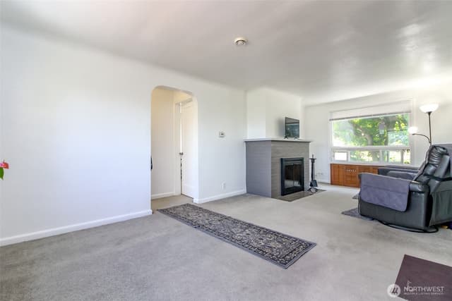 Property photo for 10082 Des Moines Memorial Drive S, Seattle photo 4
