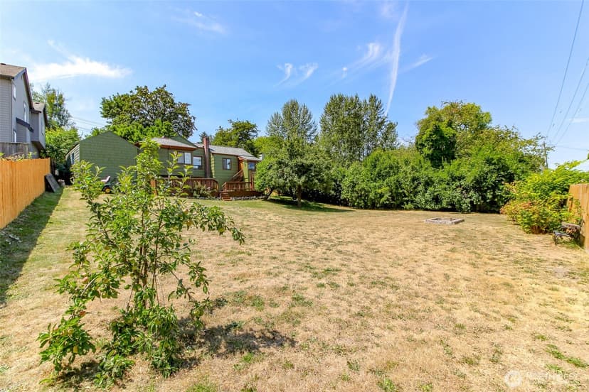 Property photo for 10082 Des Moines Memorial Drive S, Seattle photo 36