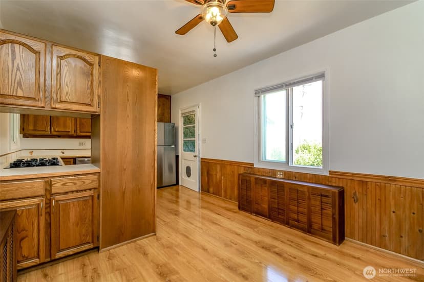 Property photo for 10082 Des Moines Memorial Drive S, Seattle photo 6