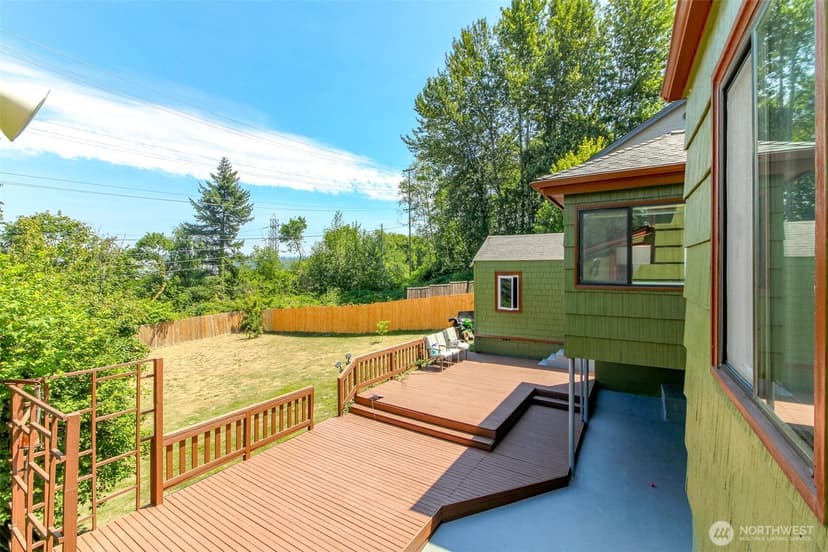 Property photo for 10082 Des Moines Memorial Drive S, Seattle photo 30