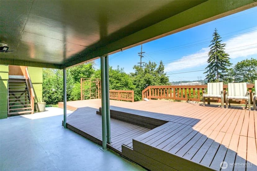 Property photo for 10082 Des Moines Memorial Drive S, Seattle photo 32
