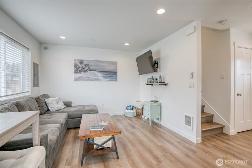 Property photo for 890 Magellan Avenue #1, Ocean Shores photo 7