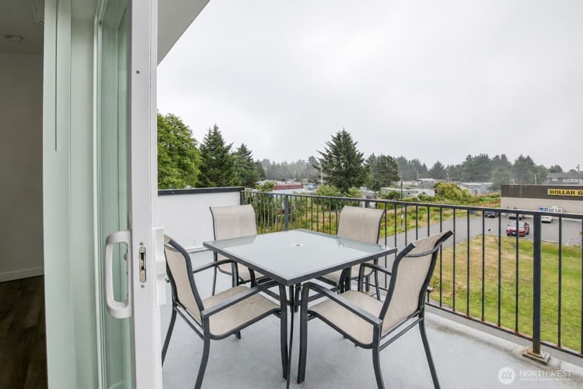 Property photo for 890 Magellan Avenue #1, Ocean Shores photo 20