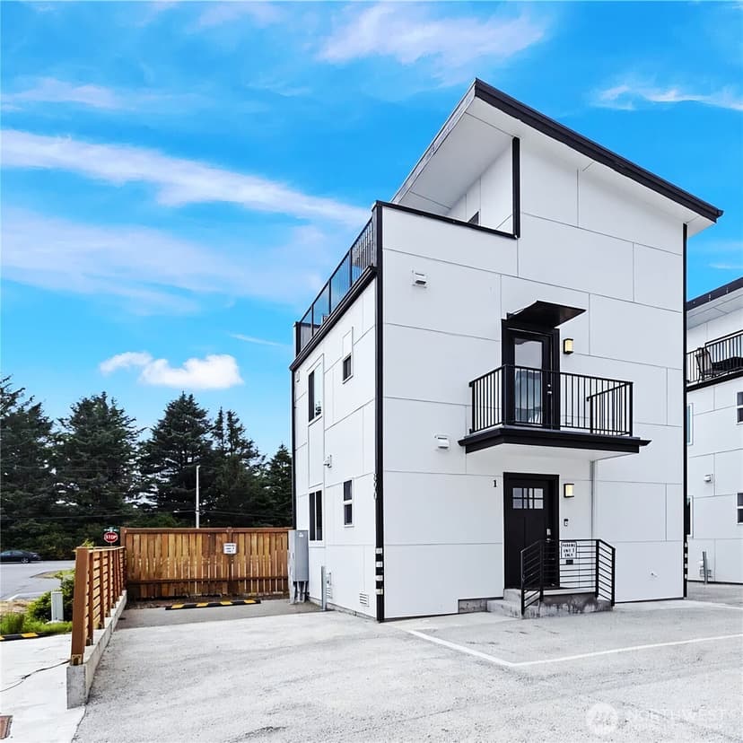 Property photo for 890 Magellan Avenue #1, Ocean Shores
