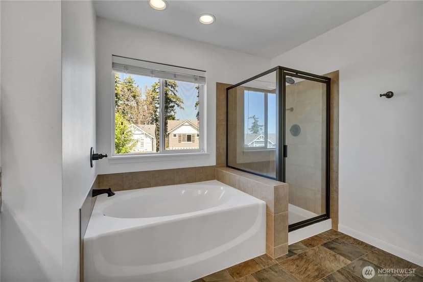 Property photo for 3924 Highlands Boulevard, Puyallup photo 15