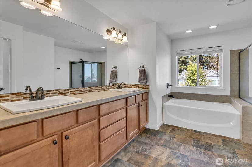Property photo for 3924 Highlands Boulevard, Puyallup photo 14