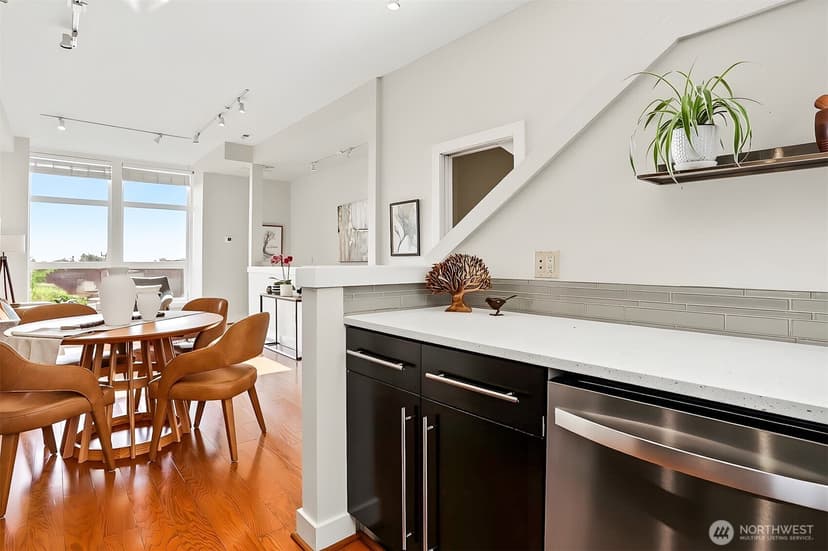 Property photo for 427 13th Avenue E #C, Seattle photo 15