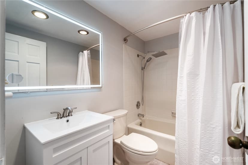 Property photo for 2700 4th Avenue #503, Seattle photo 25