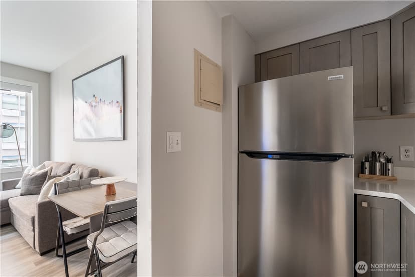 Property photo for 2700 4th Avenue #503, Seattle photo 17