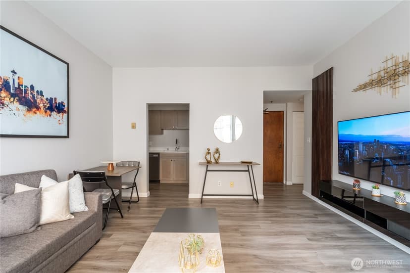 Property photo for 2700 4th Avenue #503, Seattle photo 12