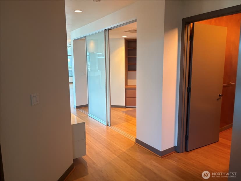 Property photo for 2033 2nd Avenue #2302, Seattle photo 32