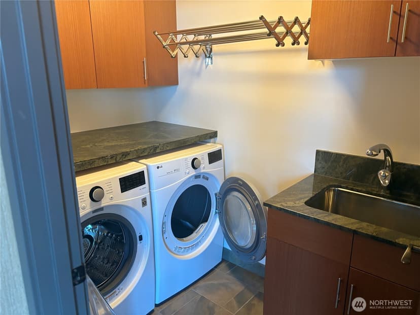 Property photo for 2033 2nd Avenue #2302, Seattle photo 10