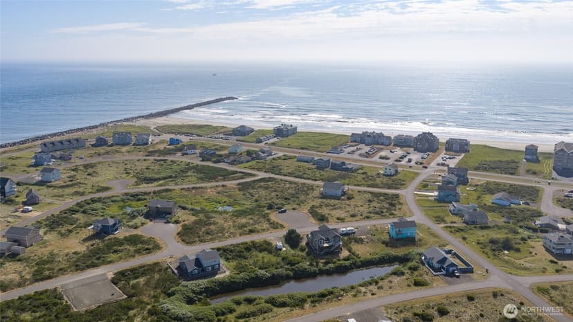 Property photo for 470 West Wind Street, Ocean Shores photo 38
