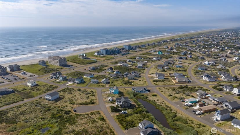 Property photo for 470 West Wind Street, Ocean Shores photo 39