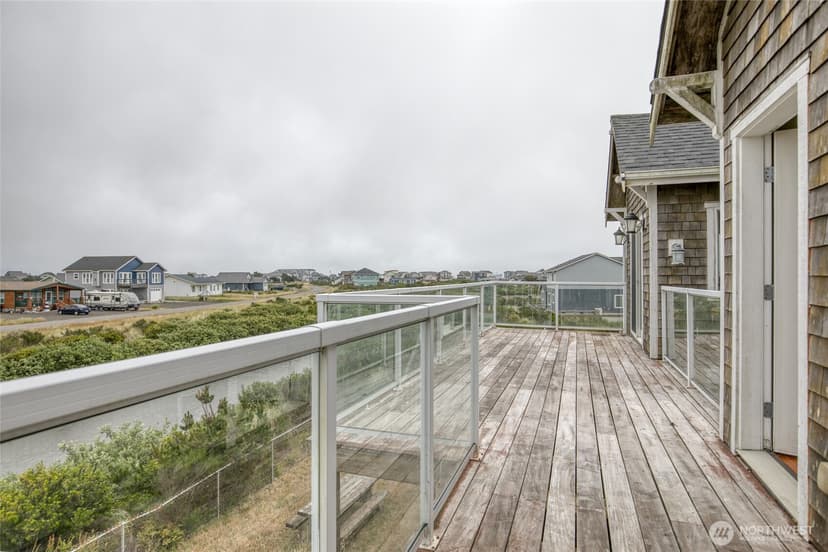 Property photo for 470 West Wind Street, Ocean Shores photo 32
