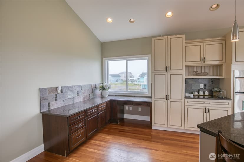 Property photo for 470 West Wind Street, Ocean Shores photo 19