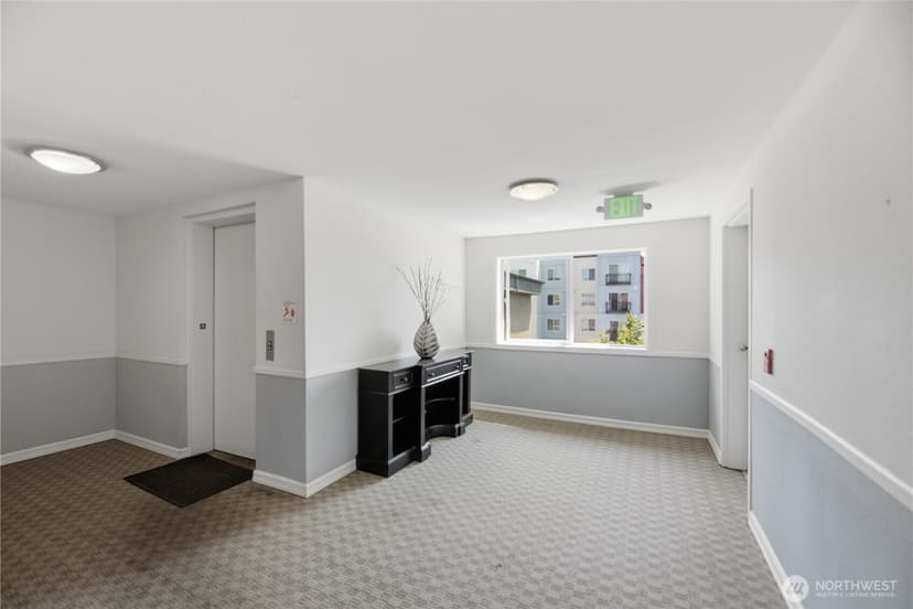 Property photo for 14300 32nd Avenue NE #410, Seattle photo 29