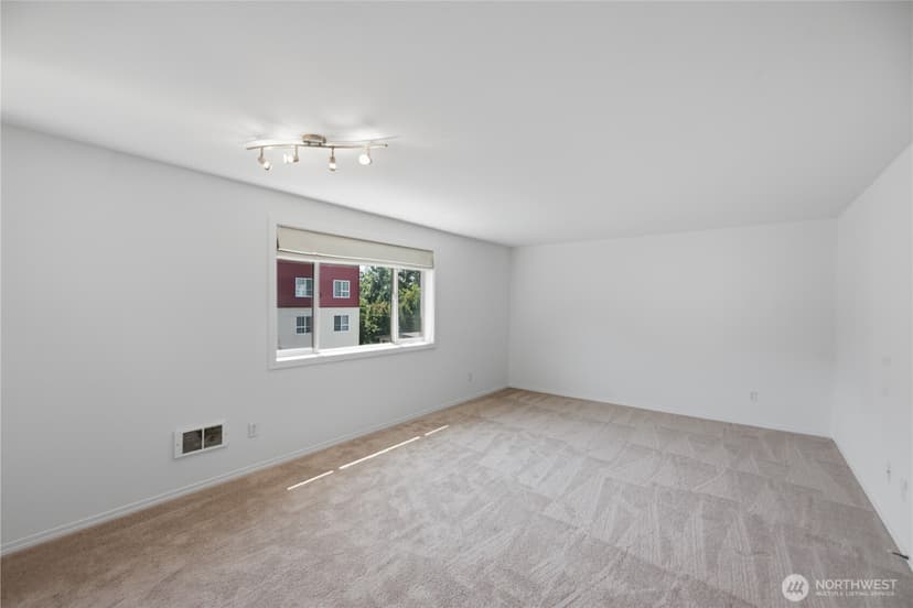 Property photo for 14300 32nd Avenue NE #410, Seattle photo 16