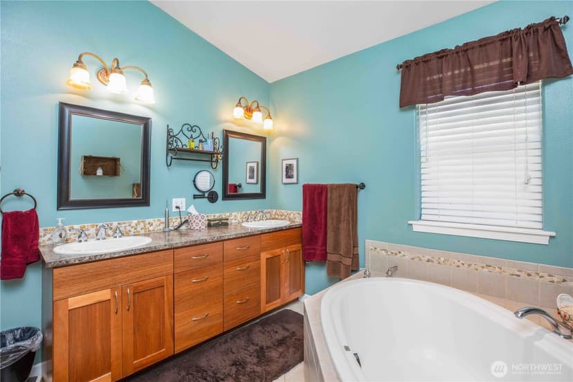 Property photo for 20851 Stottlemeyer Road NE, Poulsbo photo 14