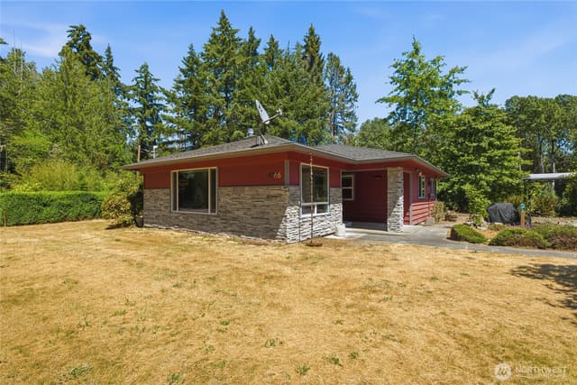 Property photo for 4766 Erlands Point Road NW, Bremerton photo 3