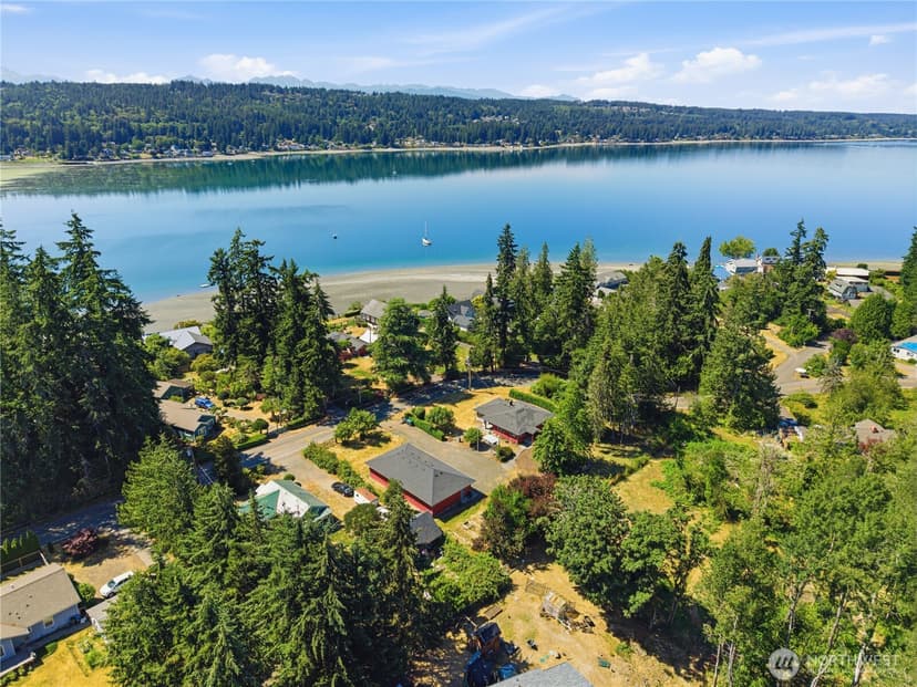 Property photo for 4766 Erlands Point Road NW, Bremerton photo 33