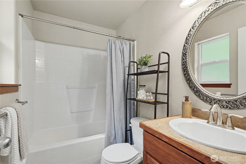Property photo for 1100 Grant Place, Snohomish photo 16