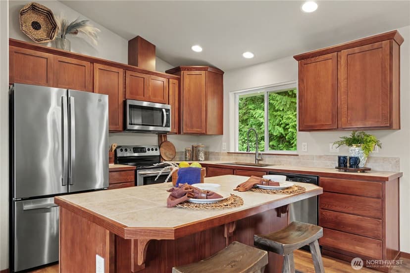 Property photo for 1100 Grant Place, Snohomish photo 7