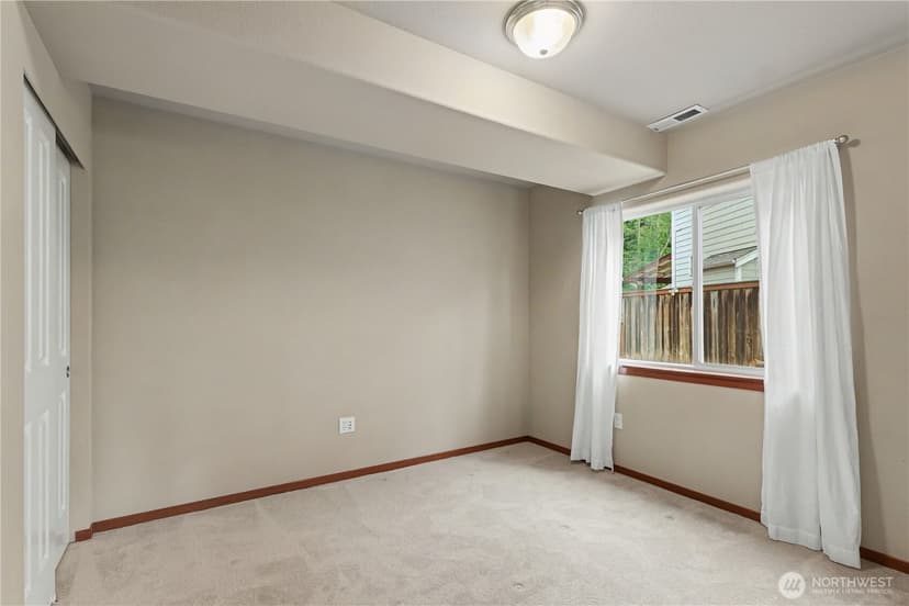 Property photo for 1100 Grant Place, Snohomish photo 18