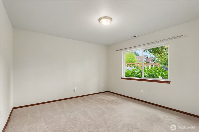 Property photo for 1100 Grant Place, Snohomish photo 17