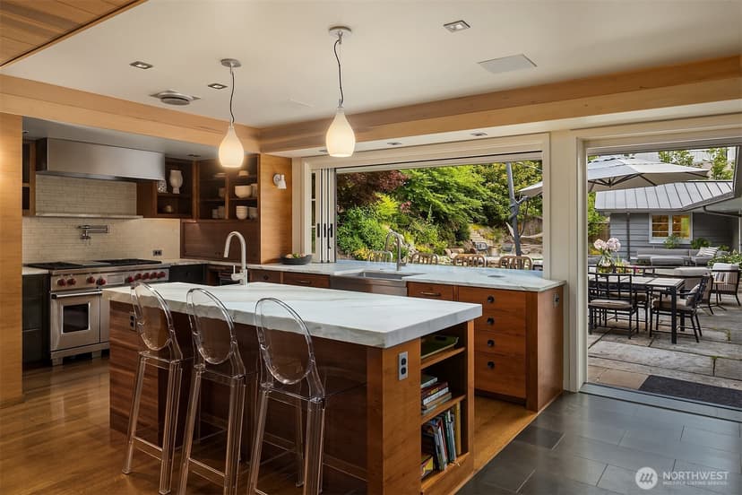 Property photo for 6340 NE Windermere Road, Seattle photo 10