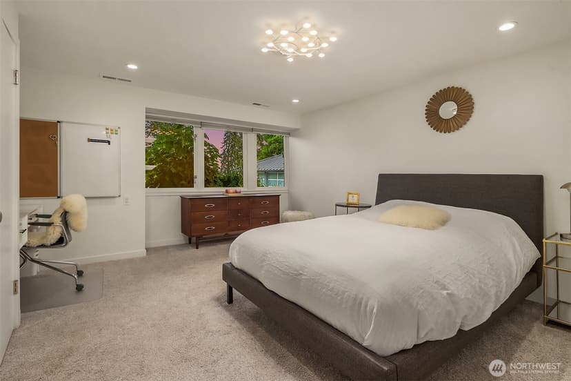 Property photo for 6340 NE Windermere Road, Seattle photo 26
