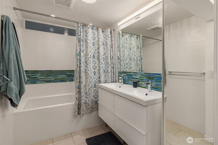 Property photo for 6340 NE Windermere Road, Seattle photo 27