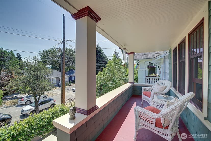 Property photo for 4655 Eastern Avenue N, Seattle