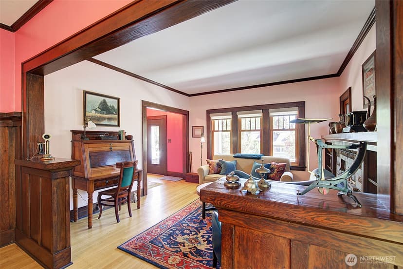 Property photo for 4655 Eastern Avenue N, Seattle photo 7