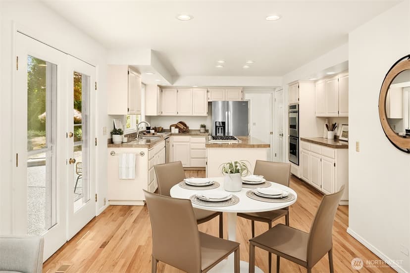 Property photo for 8531 Hunts Point Lane, Hunts Point photo 6