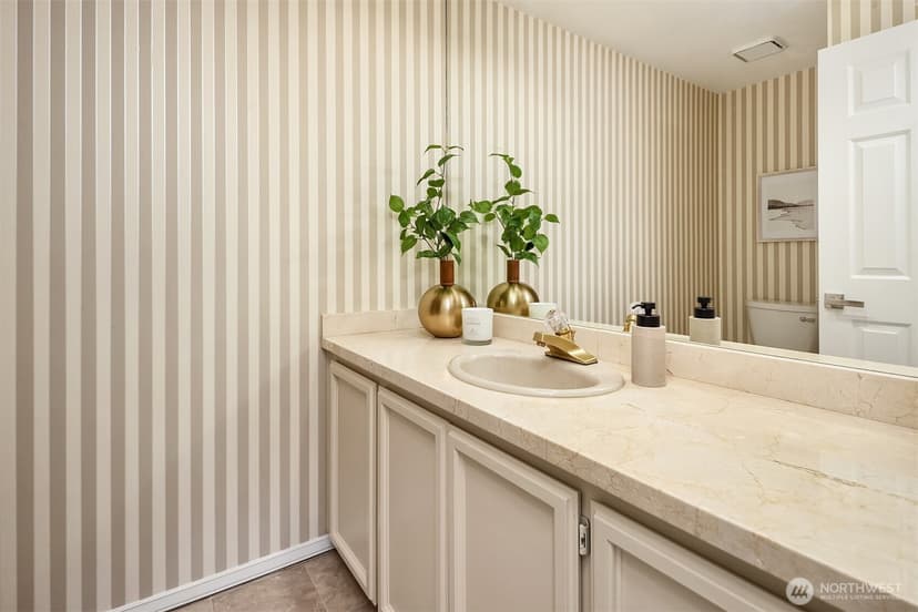 Property photo for 8531 Hunts Point Lane, Hunts Point photo 12