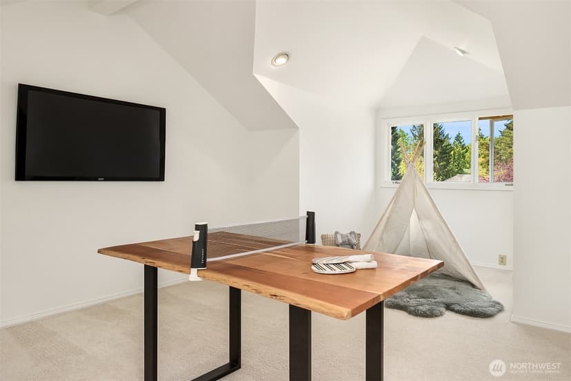 Property photo for 8531 Hunts Point Lane, Hunts Point photo 13